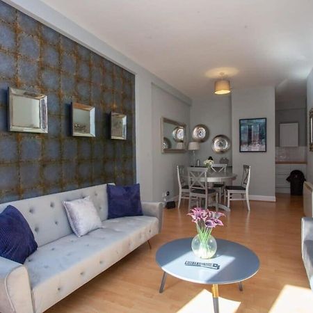 Modern And Refurbished Flat In Merchant City Glasgow Eksteriør billede
