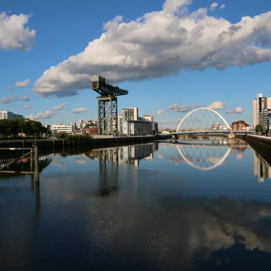 Modern And Refurbished Flat In Merchant City Glasgow Eksteriør billede